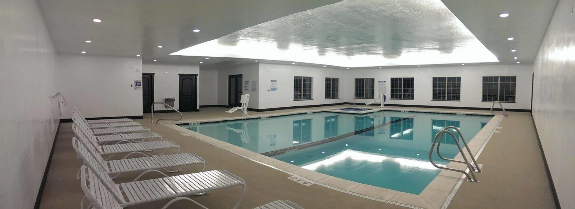 Cb&M Executive Suites Roosevelt Exterior foto